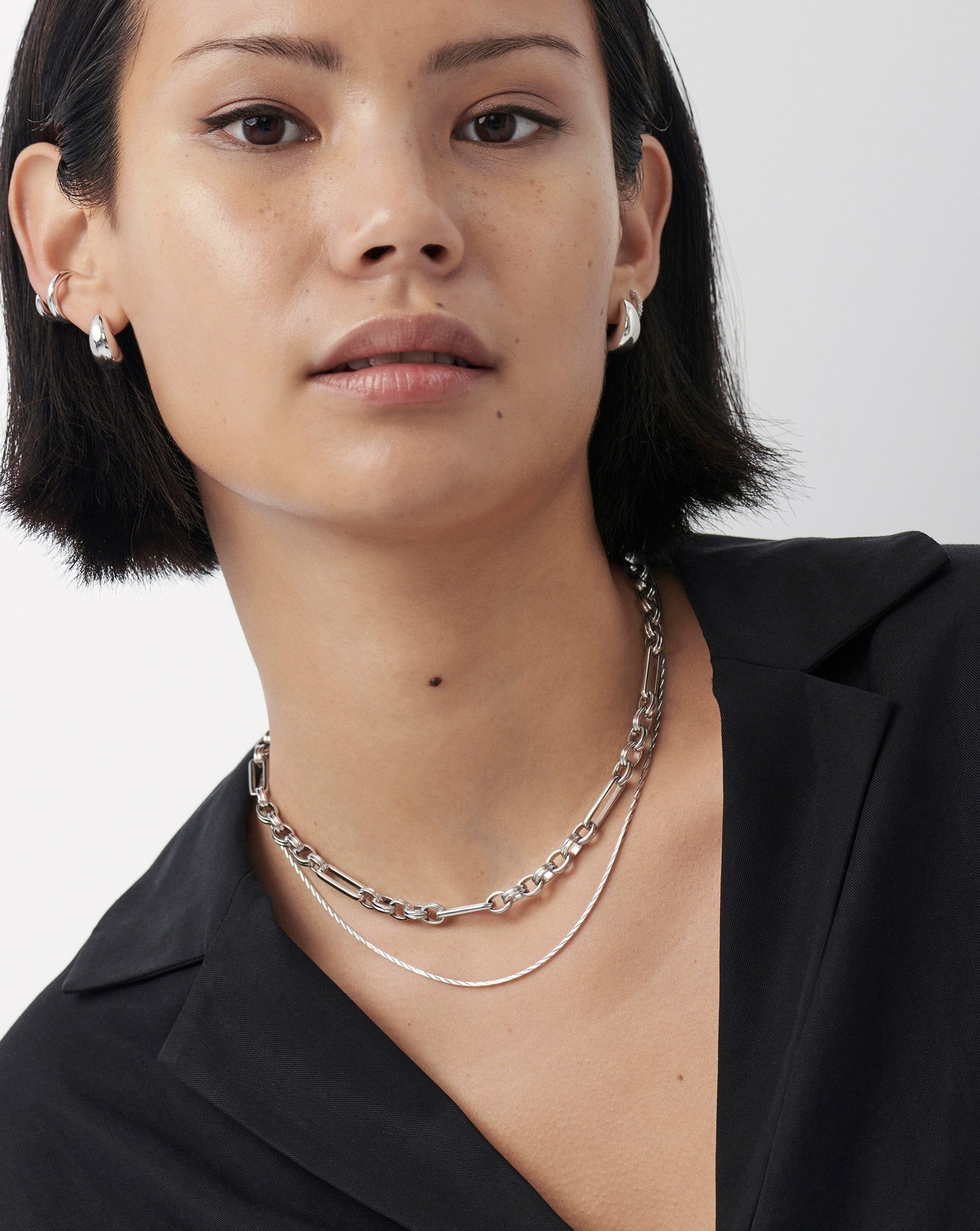 Savi Asymmetric Square Snake Chain Necklace