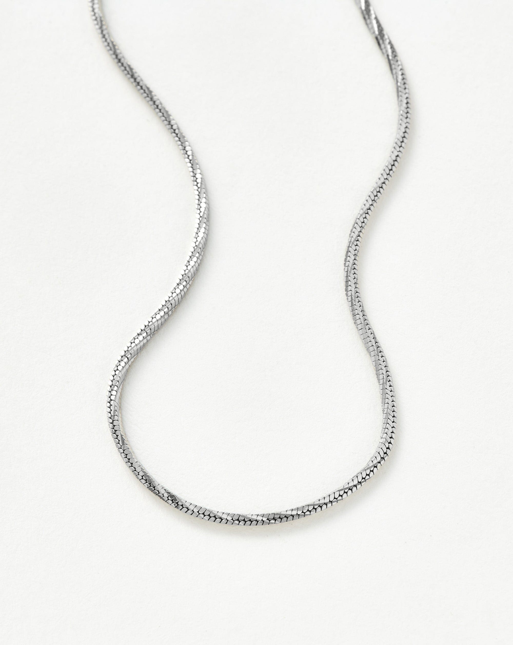 Savi Asymmetric Square Snake Chain Necklace