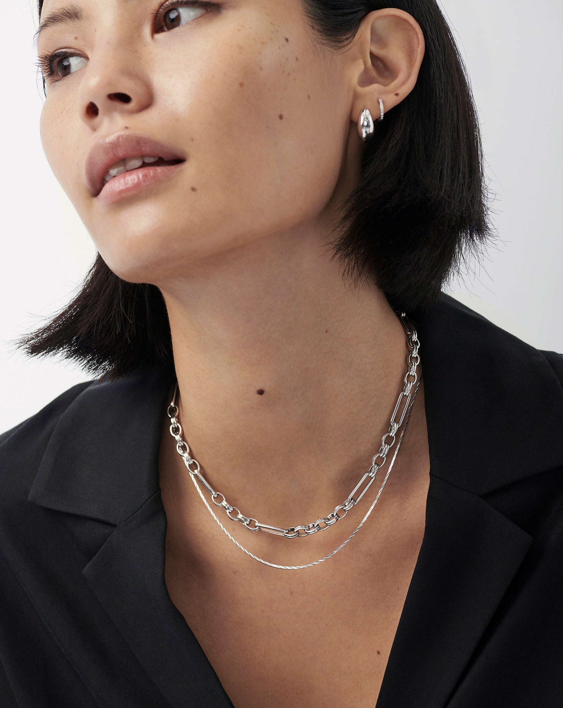 Savi Asymmetric Square Snake Chain Necklace